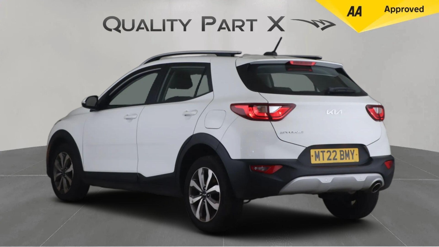 Used Kia Stonic 2022 for sale - 76802347: Photo 6