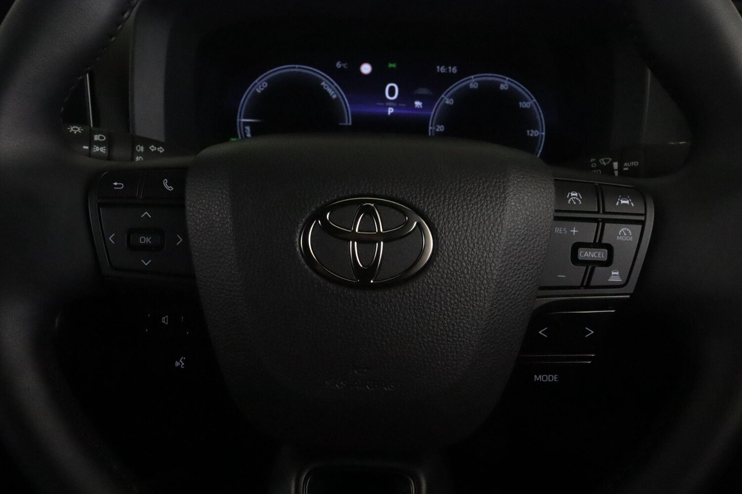 Used Toyota C-HR 2024 for sale - 77549758: Photo 23