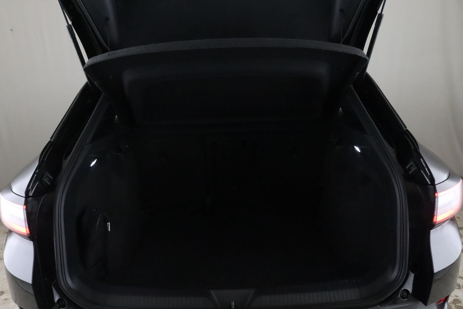 Used Volkswagen ID.4 2021 for sale - 76408770: Photo 13