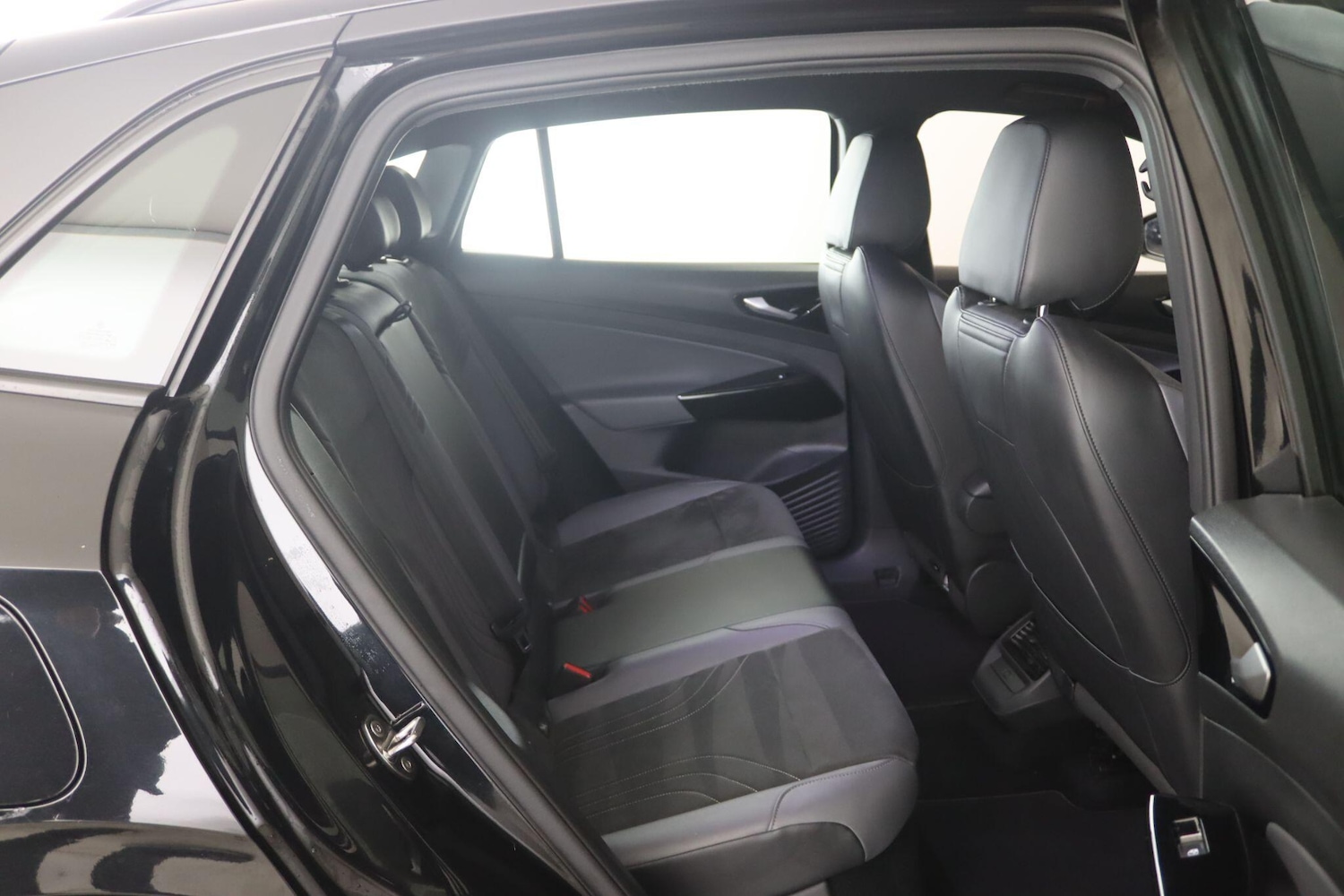 Used Volkswagen ID.4 2021 for sale - 76408770: Photo 14