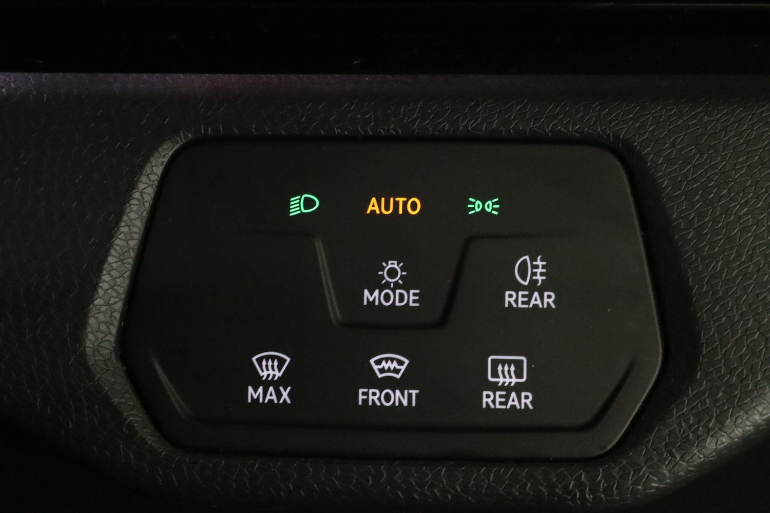 Used Volkswagen ID.4 2021 for sale - 76408770: Photo 18