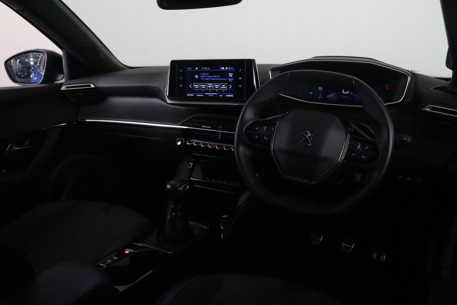 Used Peugeot 2008 2023 for sale - 76349722: Photo 14