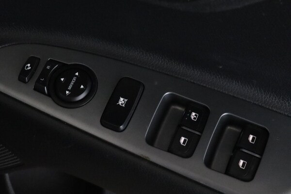 Used Kia Stonic 2022 for sale - 76214836: Photo 14