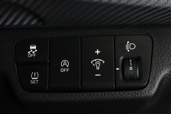 Used Kia Stonic 2022 for sale - 76214836: Photo 15