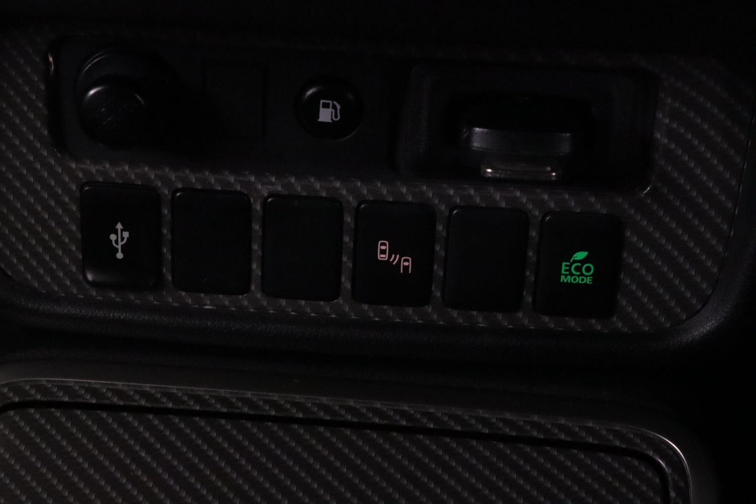 Used Mitsubishi Outlander 2021 for sale - 76633368: Photo 24