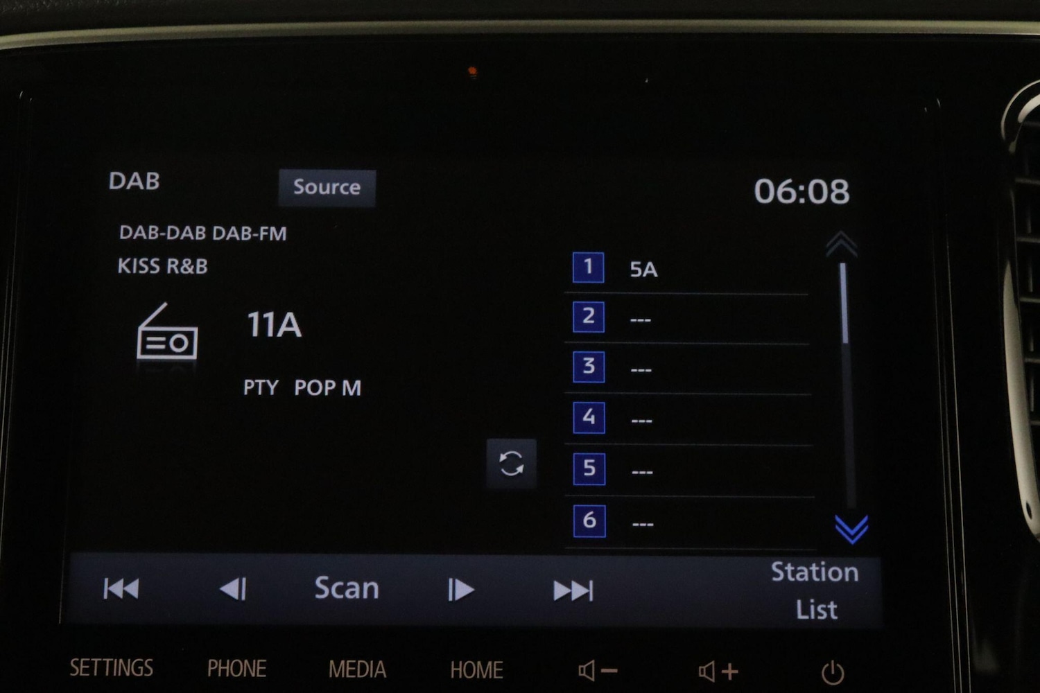 Used Mitsubishi Outlander 2021 for sale - 76633368: Photo 26