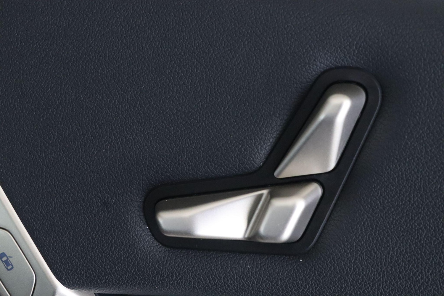 Used BMW iX 2022 for sale - 76472691: Photo 24