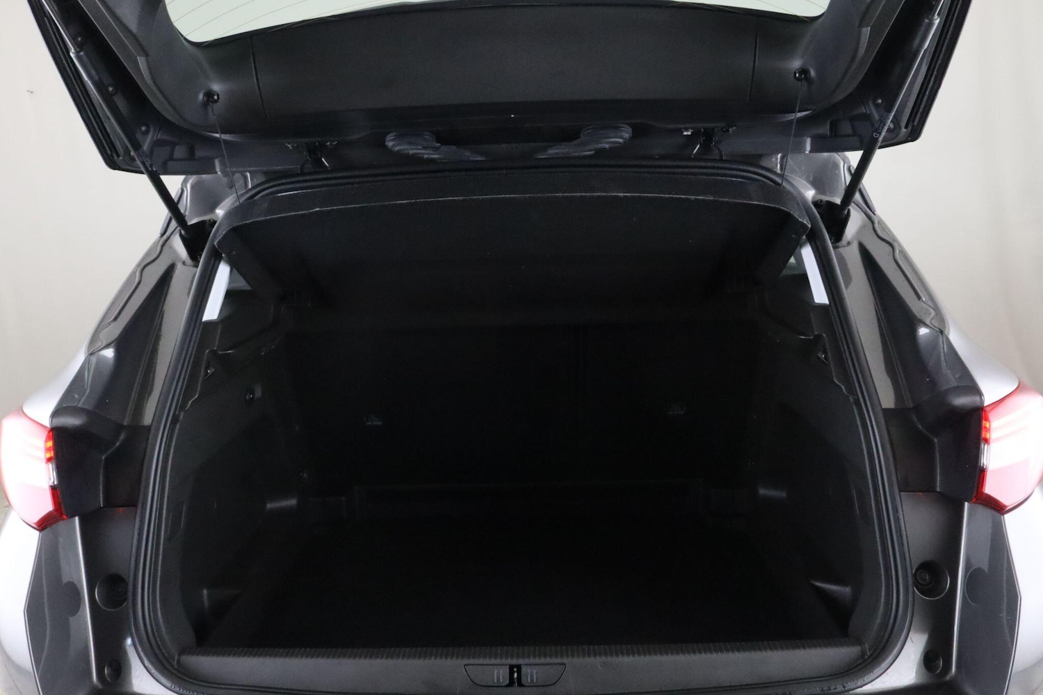 Used Vauxhall Grandland X 2020 for sale - 76561647: Photo 11