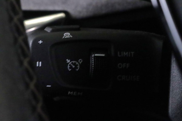 Used Peugeot 3008 2022 for sale - 76152976: Photo 21