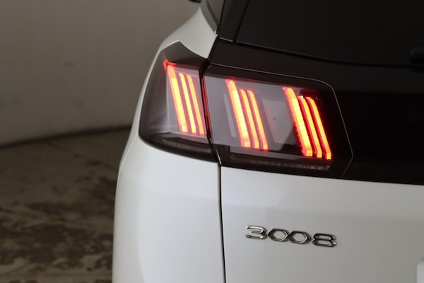 Used Peugeot 3008 2022 for sale - 76152976: Photo 9