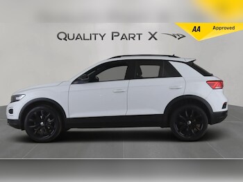 Used Volkswagen T-Roc 2021 for sale - 77839774: Photo