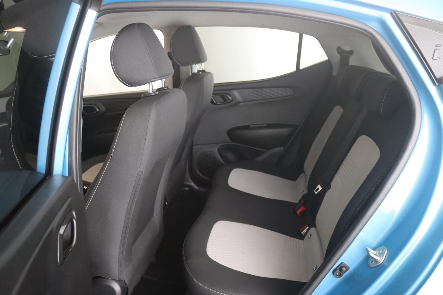 Used Hyundai i10 2021 for sale - 77671778: Photo 11