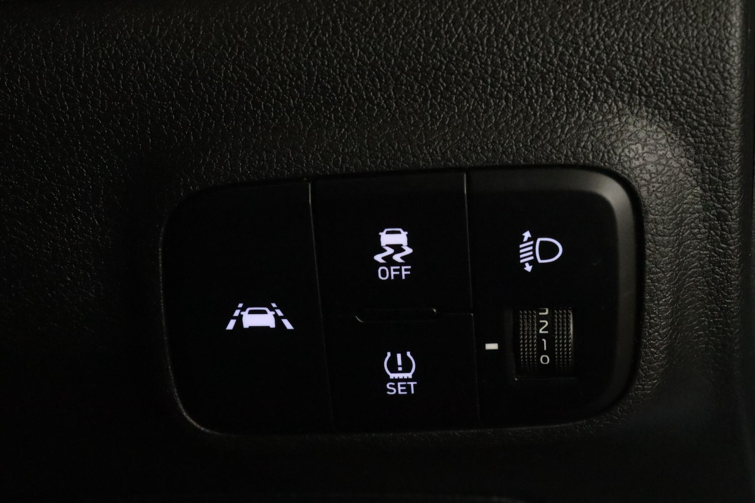 Used Hyundai i10 2021 for sale - 77671778: Photo 16