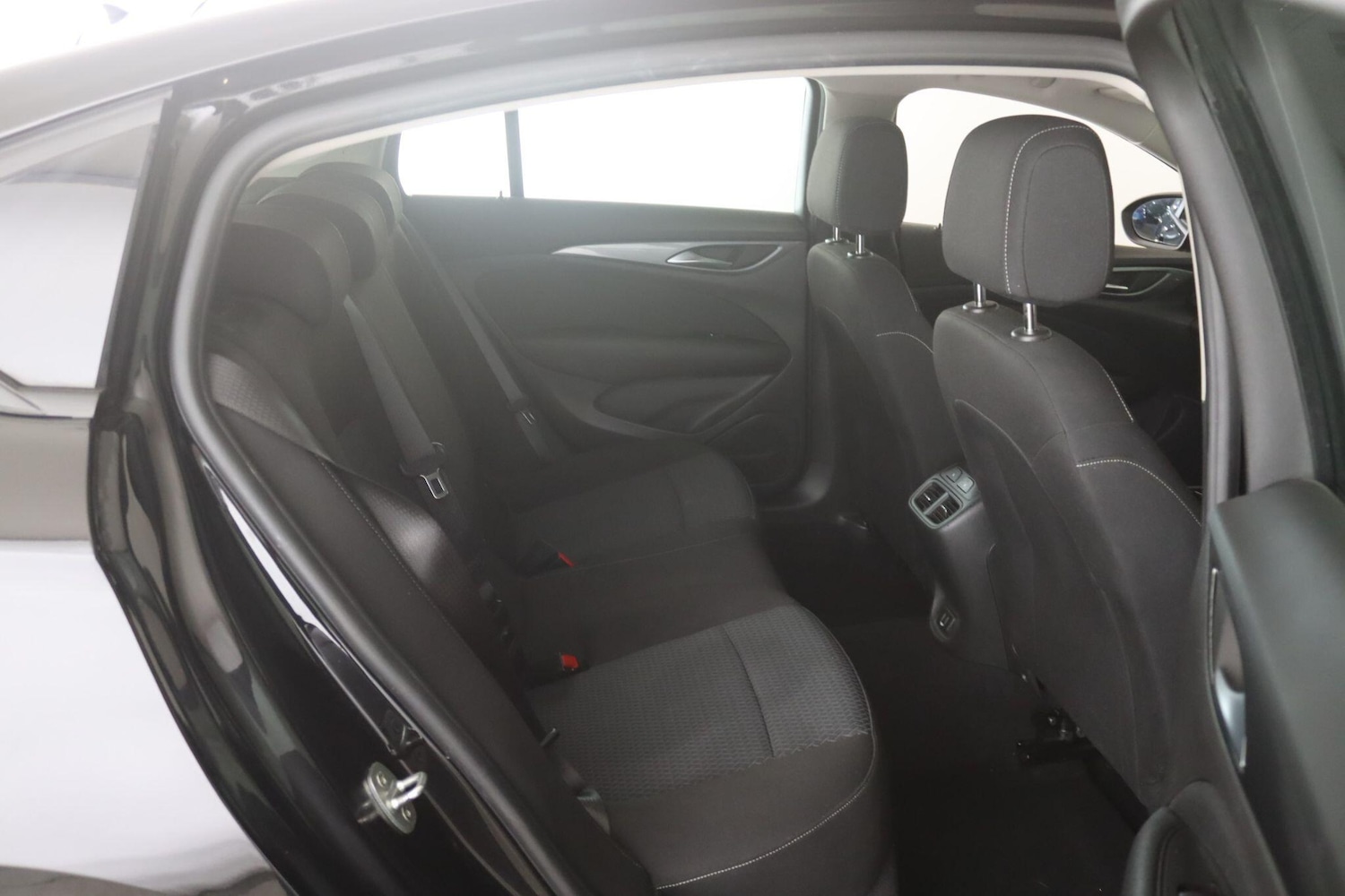 Used Vauxhall Insignia 2021 for sale - 76832630: Photo 13