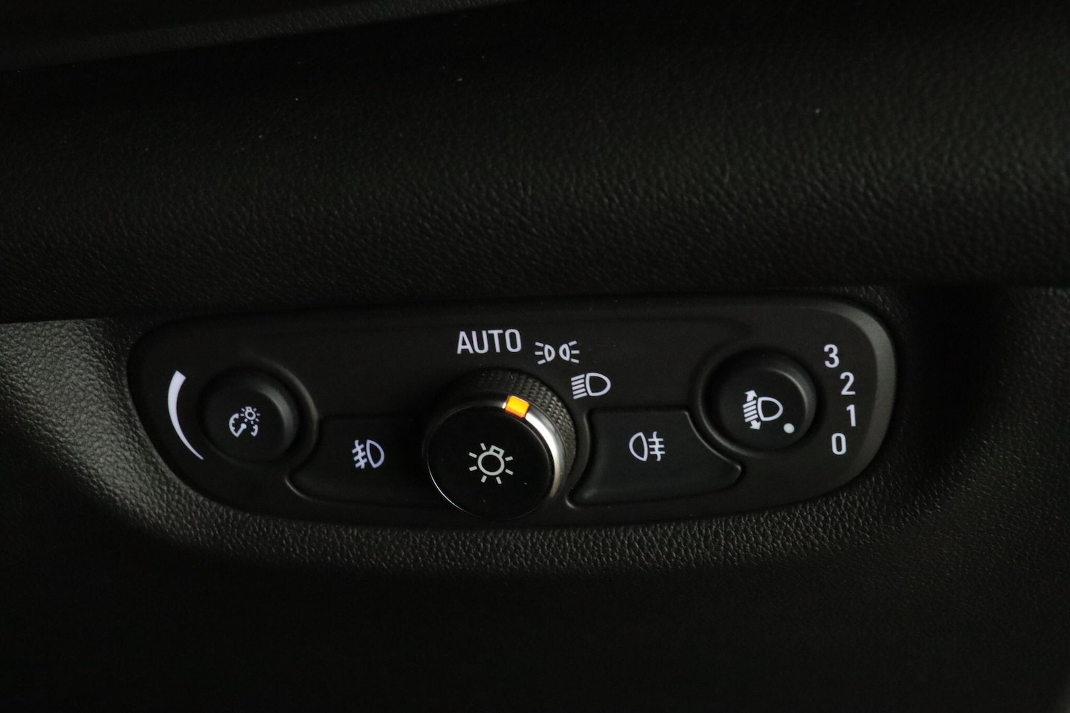 Used Vauxhall Insignia 2021 for sale - 76832630: Photo 20