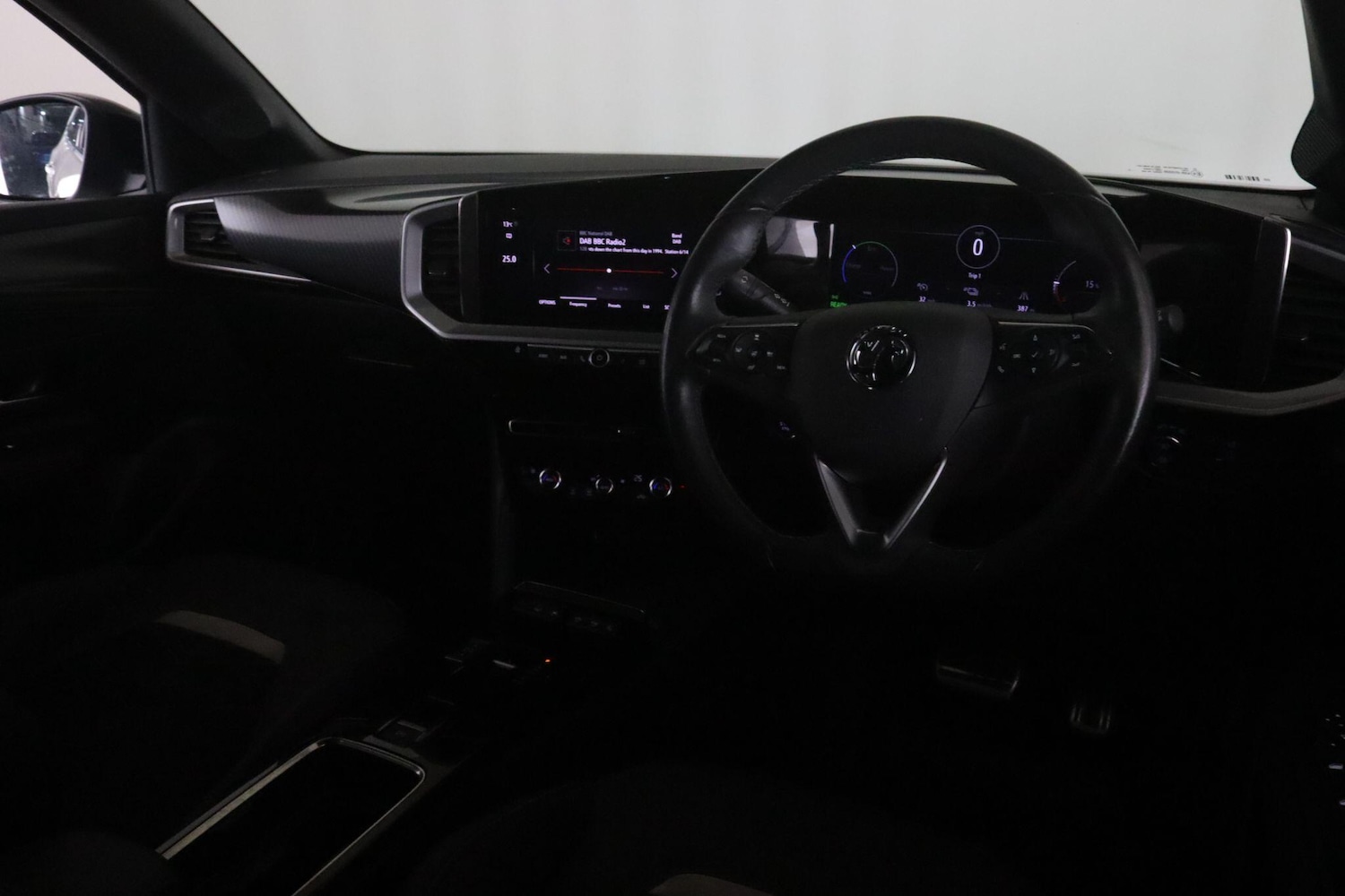 Used Vauxhall Mokka Electric 2023 for sale - 76832638: Photo 16