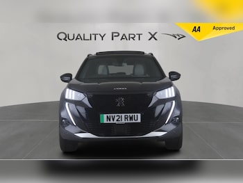 Used Peugeot E-2008 2021 for sale - 77376692: Photo