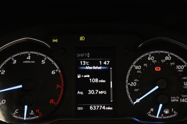 Used Toyota Yaris 2019 for sale - 76042551: Photo 17