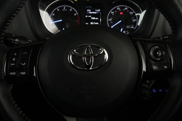 Used Toyota Yaris 2019 for sale - 76042551: Photo 18