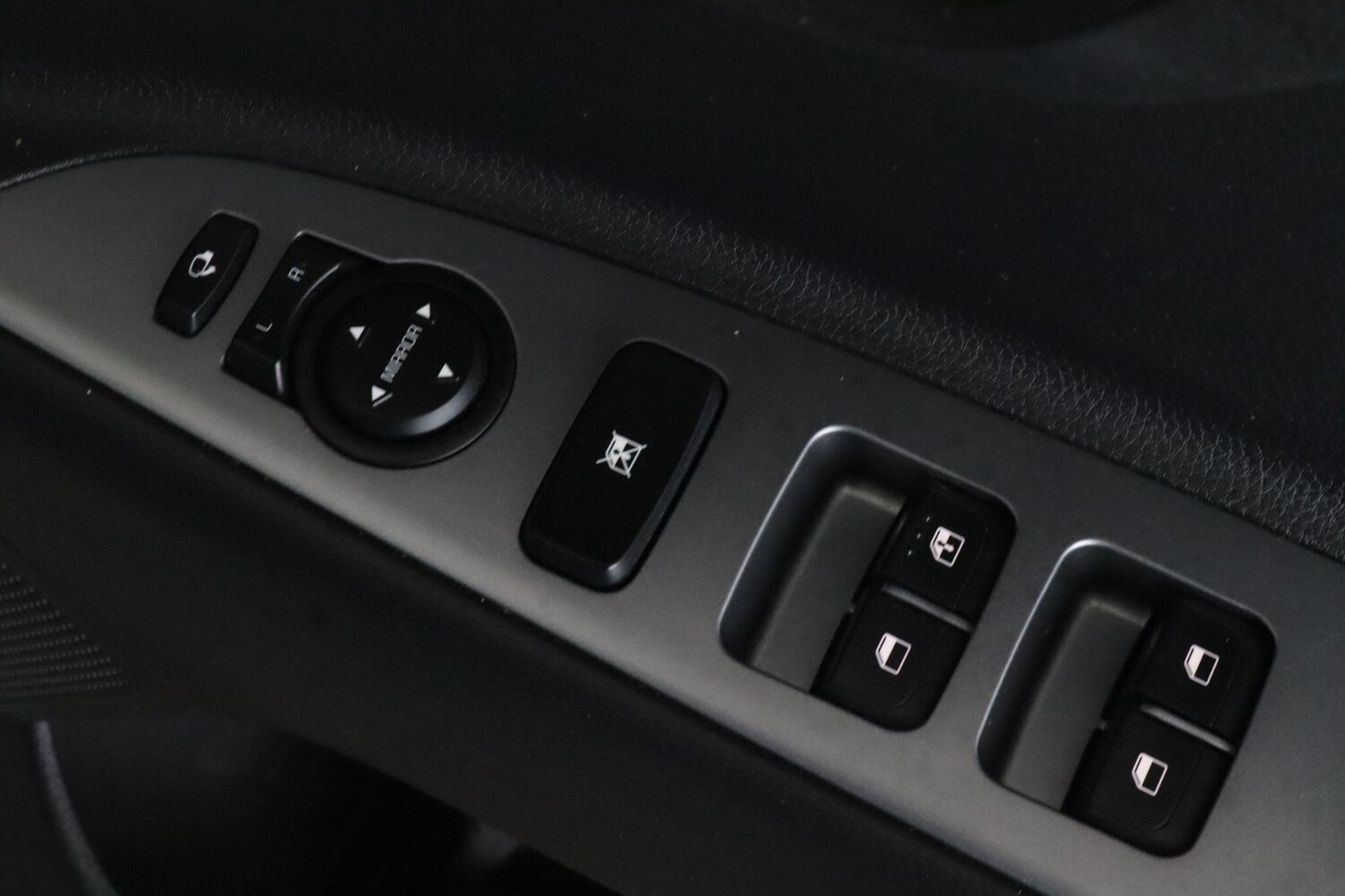 Used Kia Stonic 2022 for sale - 76549064: Photo 19