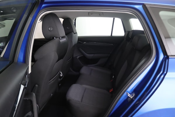 Used Skoda Octavia 2021 for sale - 76109530: Photo 10