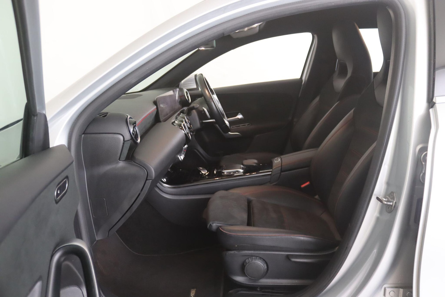 Used Mercedes-Benz A-Class 2021 for sale - 77050095: Photo 11