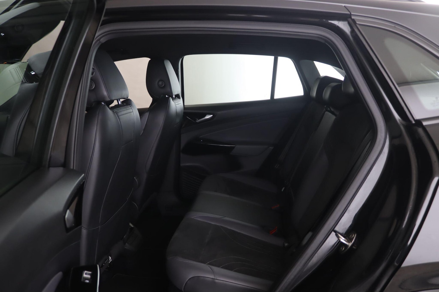 Used Volkswagen ID.4 2021 for sale - 76408706: Photo 12