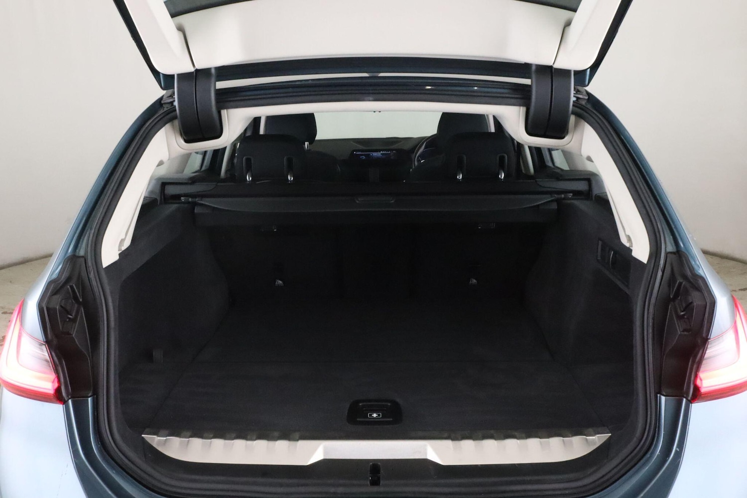 Used BMW 3 Series 2021 for sale - 76424544: Photo 13