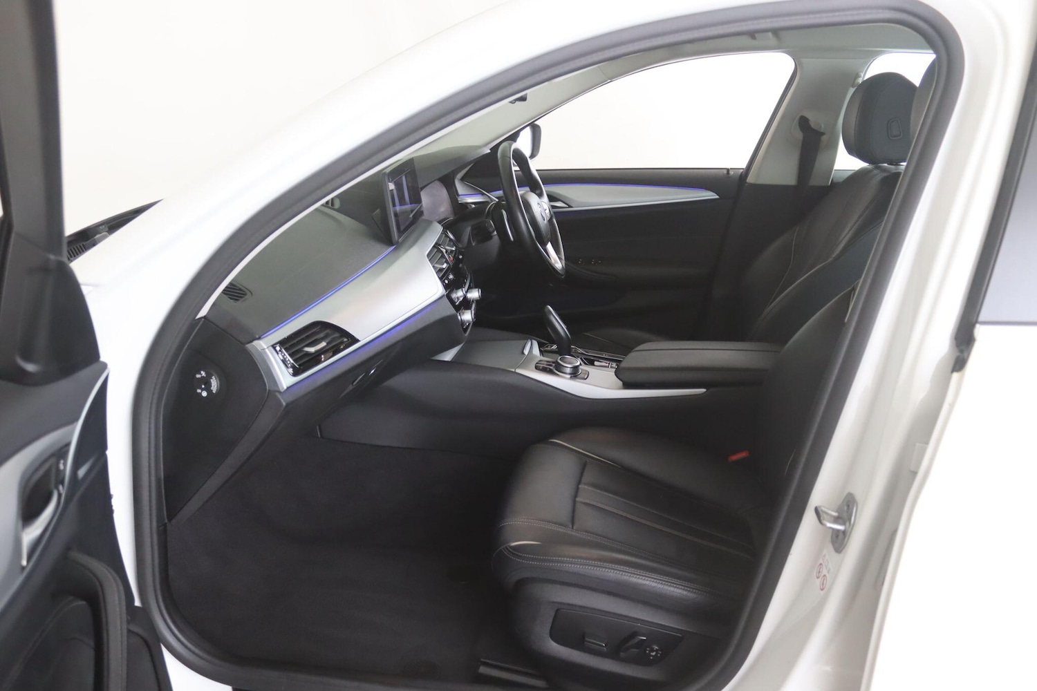 Used BMW 5 Series 2022 for sale - 77612808: Photo 11