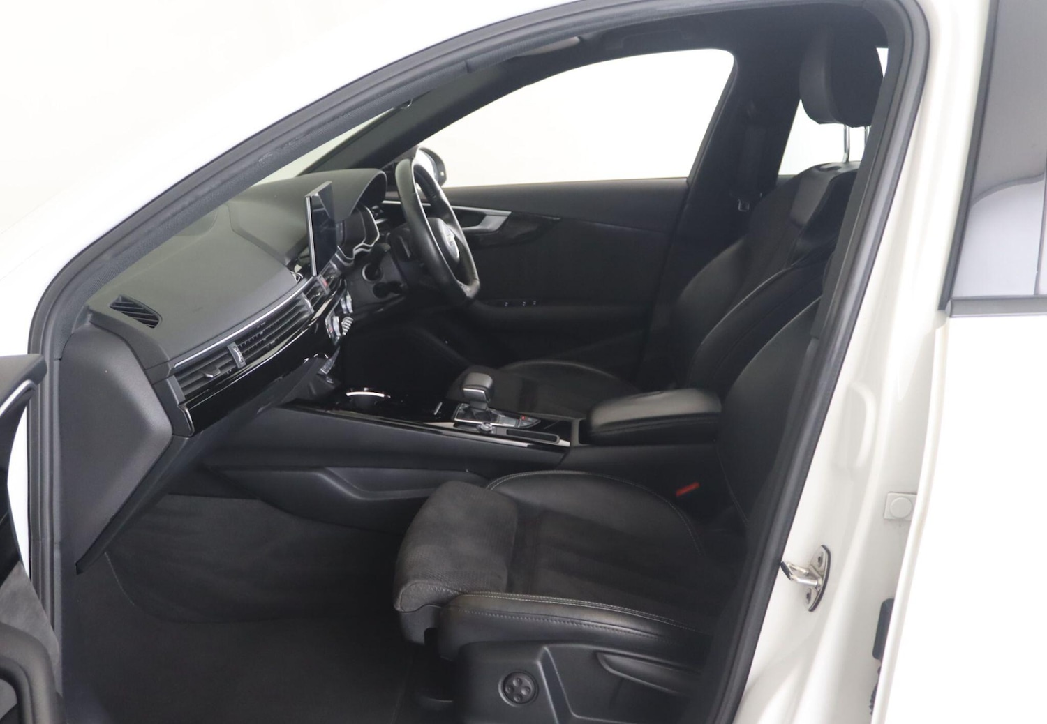 Used Audi A4 2020 for sale - 77723976: Photo 11