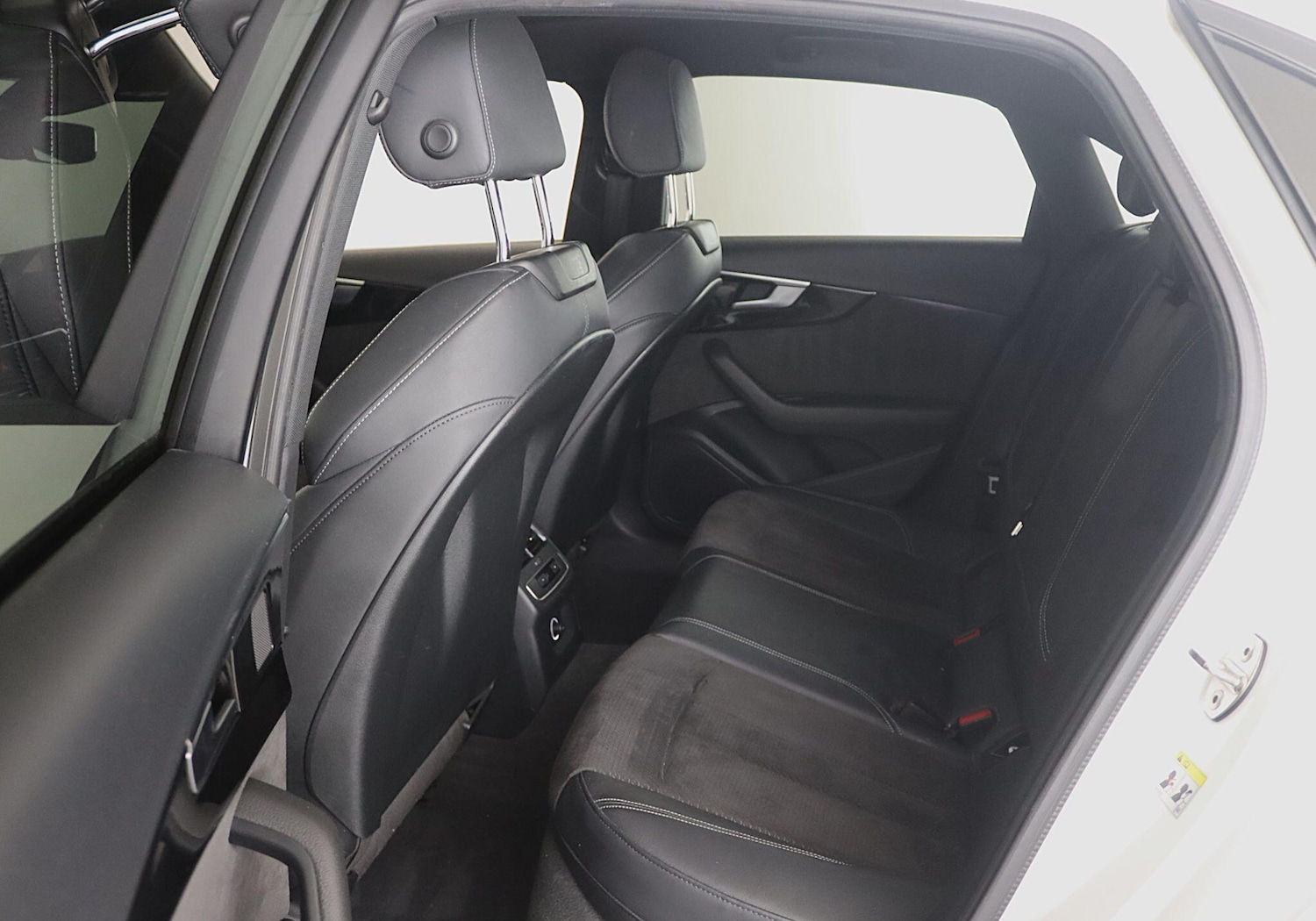 Used Audi A4 2020 for sale - 77723976: Photo 12