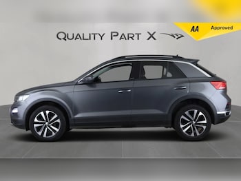 Used Volkswagen T-Roc 2020 for sale - 75415351: Photo