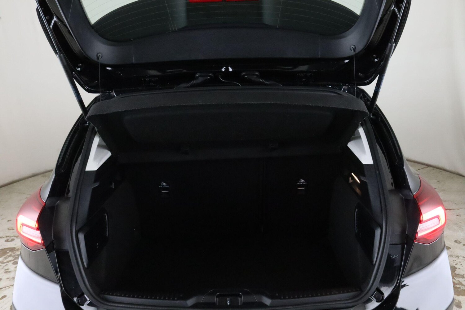 Used Ford Focus 2023 for sale - 75781045: Photo 9