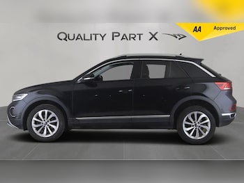 Used Volkswagen T-Roc 2023 for sale - 78728475: Photo