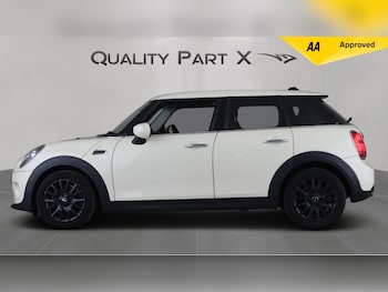 Used MINI Hatch 2020 for sale - 75334099: Photo