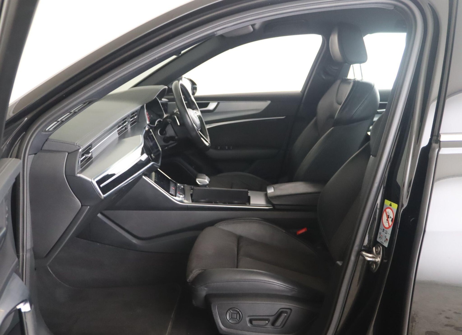 Used Audi A6 Avant 2019 for sale - 76499444: Photo 11