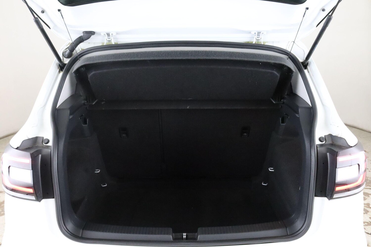 Used Volkswagen T-Cross 2019 for sale - 76137288: Photo 12