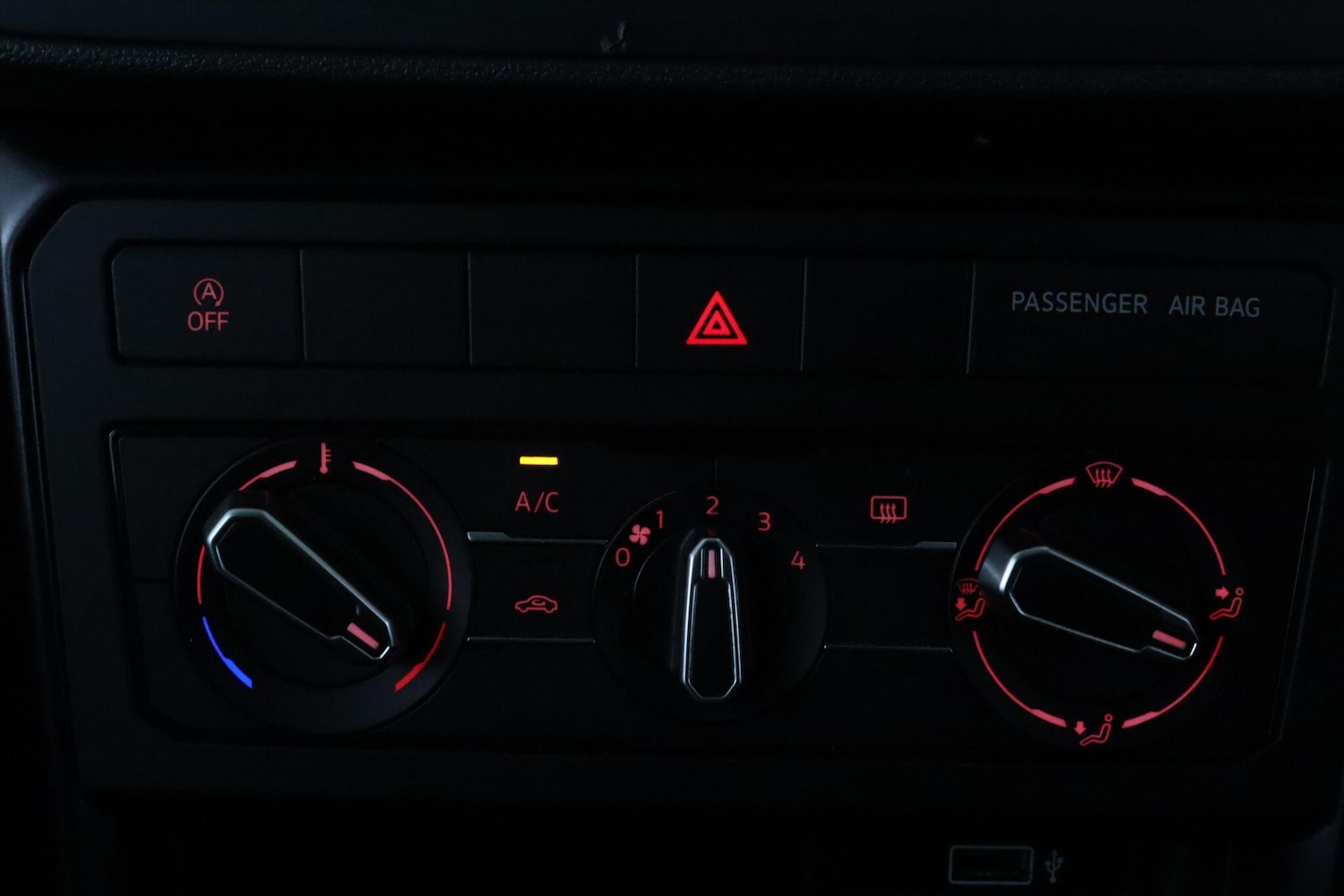 Used Volkswagen T-Cross 2019 for sale - 76137288: Photo 19