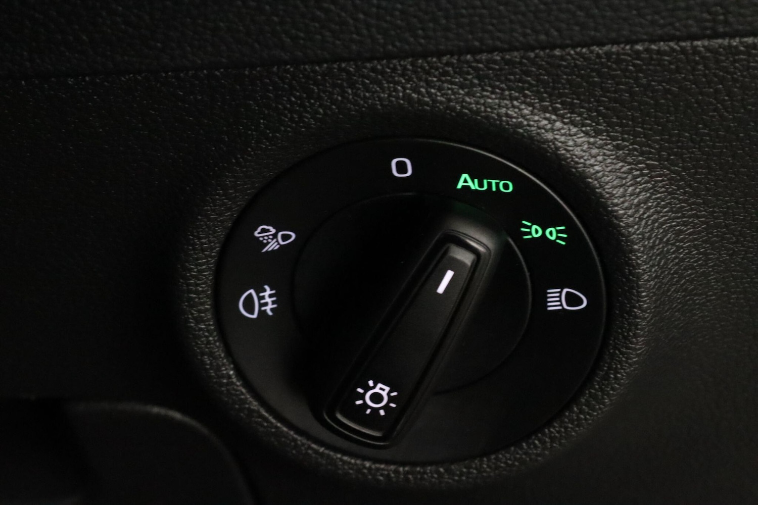 Used Skoda Karoq 2022 for sale - 76024840: Photo 23