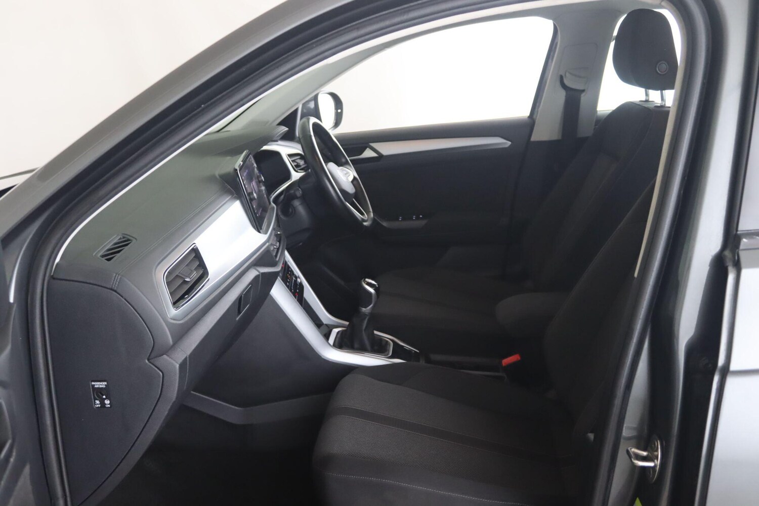 Used Volkswagen T-Roc 2024 for sale - 76213907: Photo 10