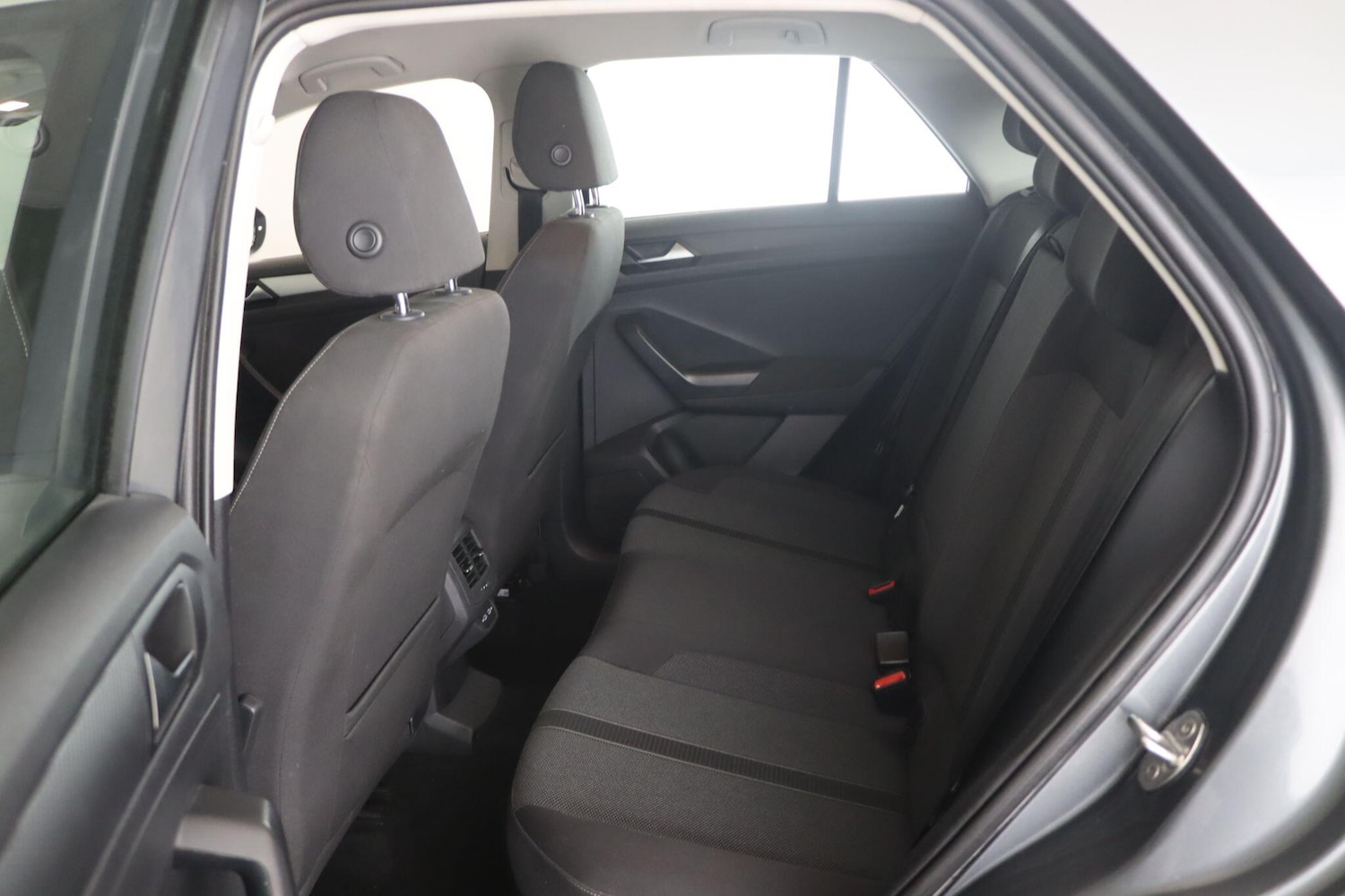 Used Volkswagen T-Roc 2024 for sale - 76213907: Photo 11
