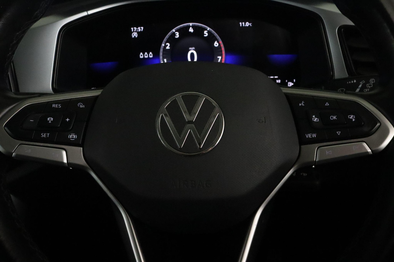 Used Volkswagen T-Roc 2024 for sale - 76213907: Photo 16