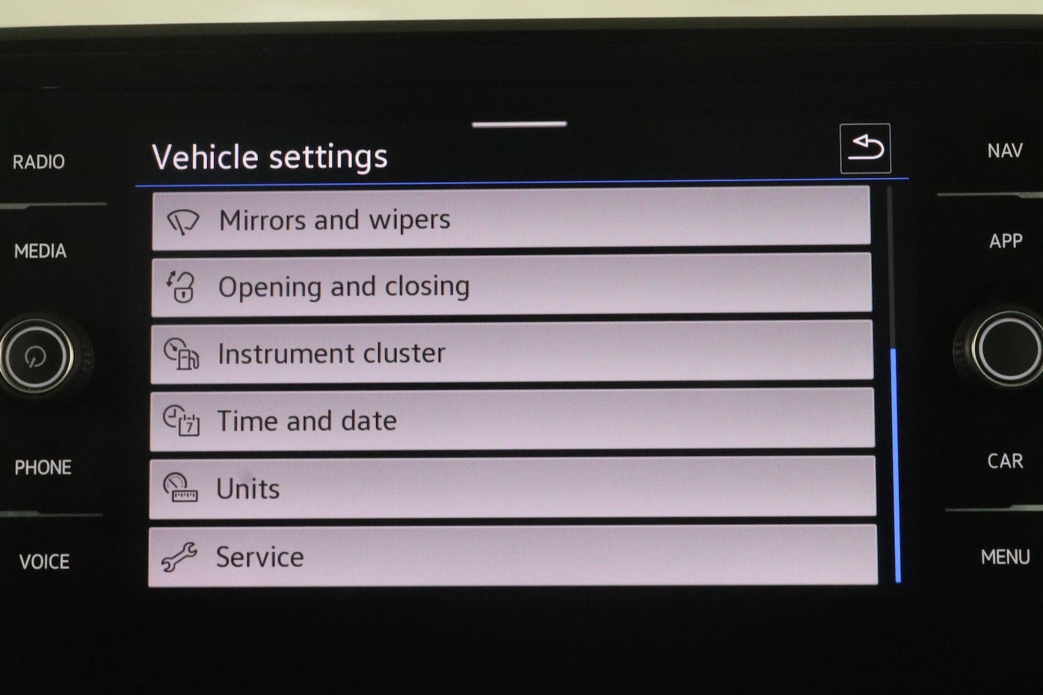 Used Volkswagen T-Roc 2024 for sale - 76213907: Photo 27