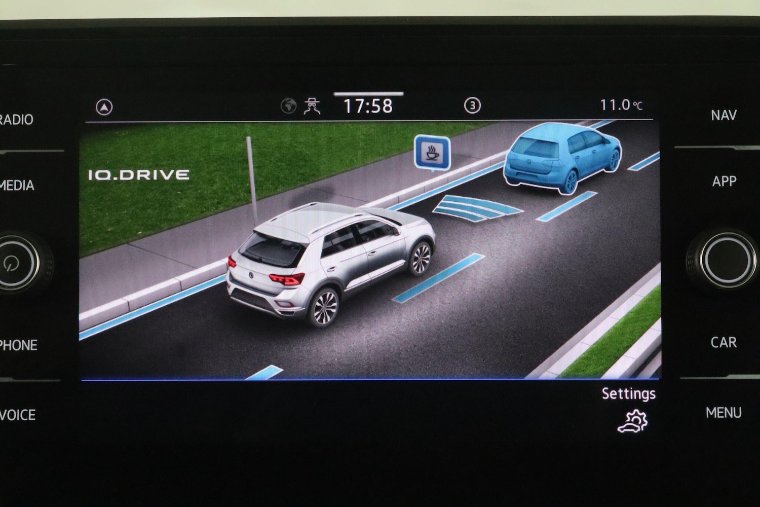 Used Volkswagen T-Roc 2024 for sale - 76213907: Photo 28