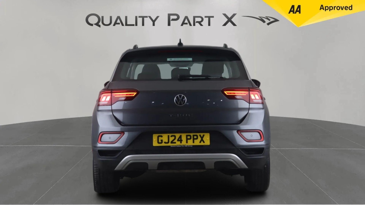 Used Volkswagen T-Roc 2024 for sale - 76213907: Photo 6