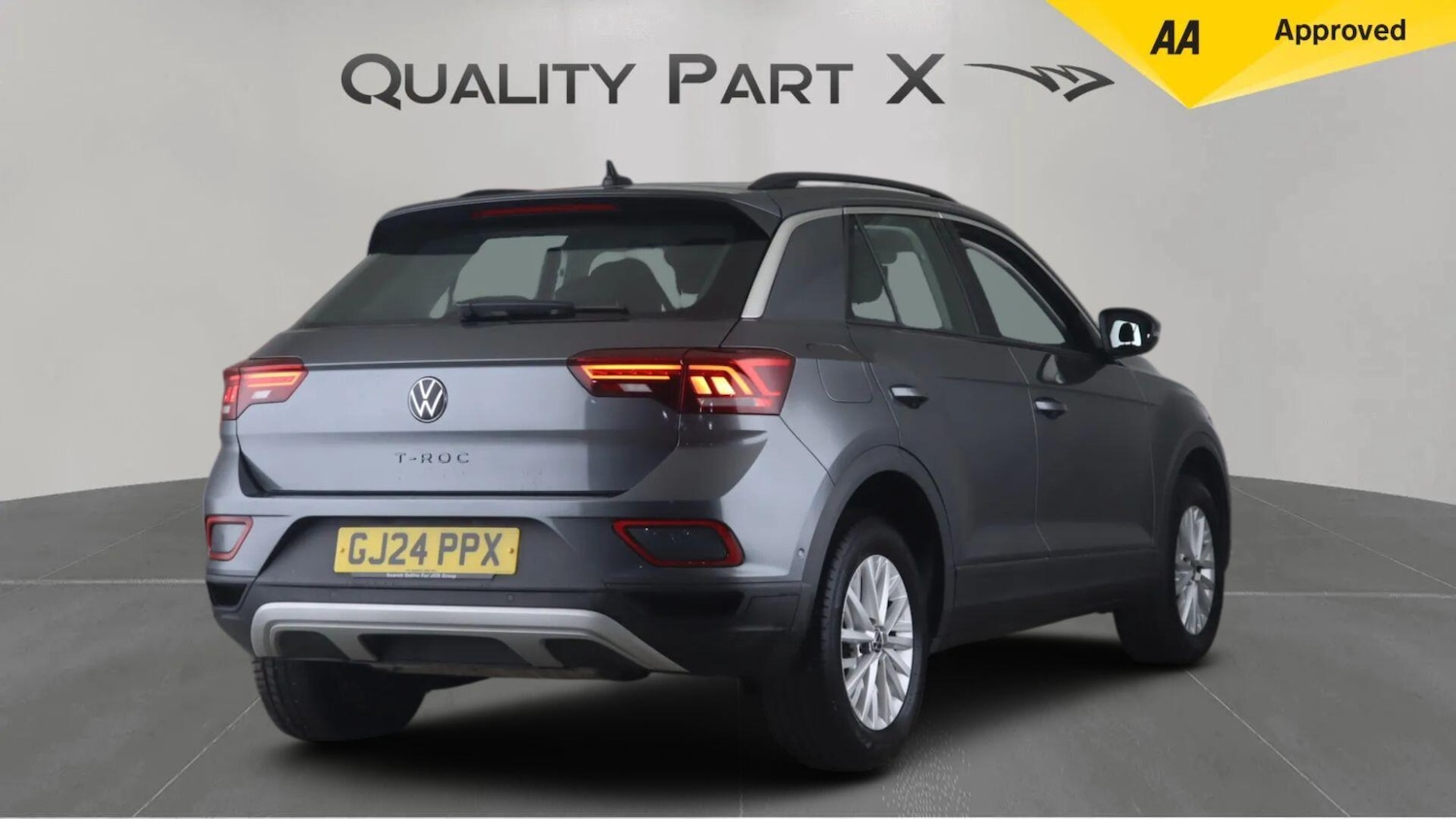 Used Volkswagen T-Roc 2024 for sale - 76213907: Photo 7