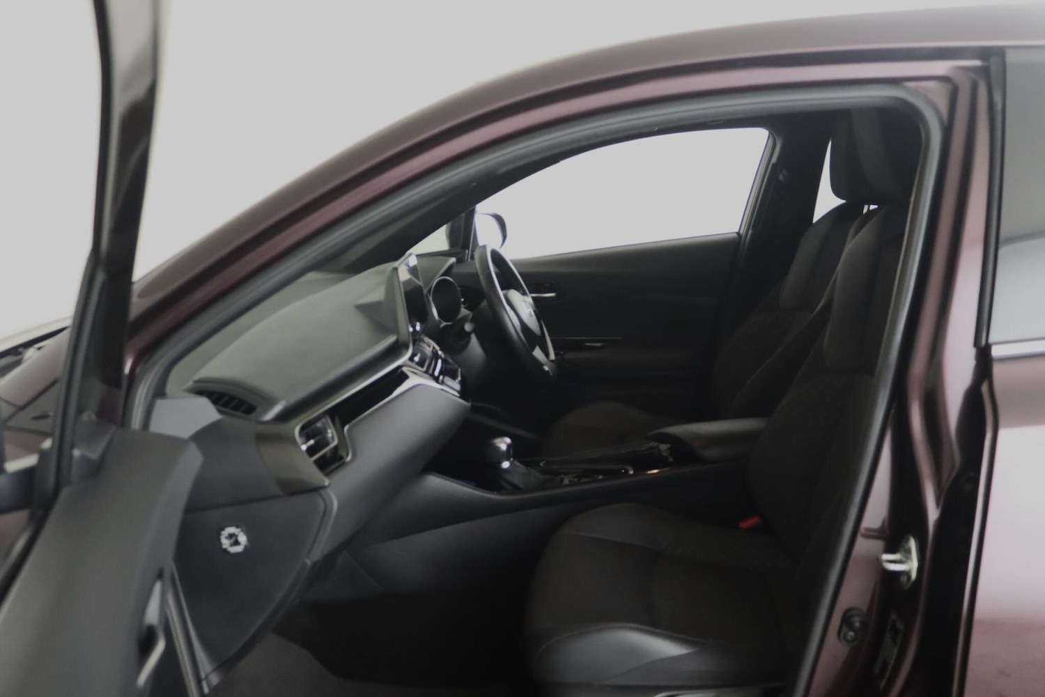 Used Toyota C-HR 2022 for sale - 76283463: Photo 11
