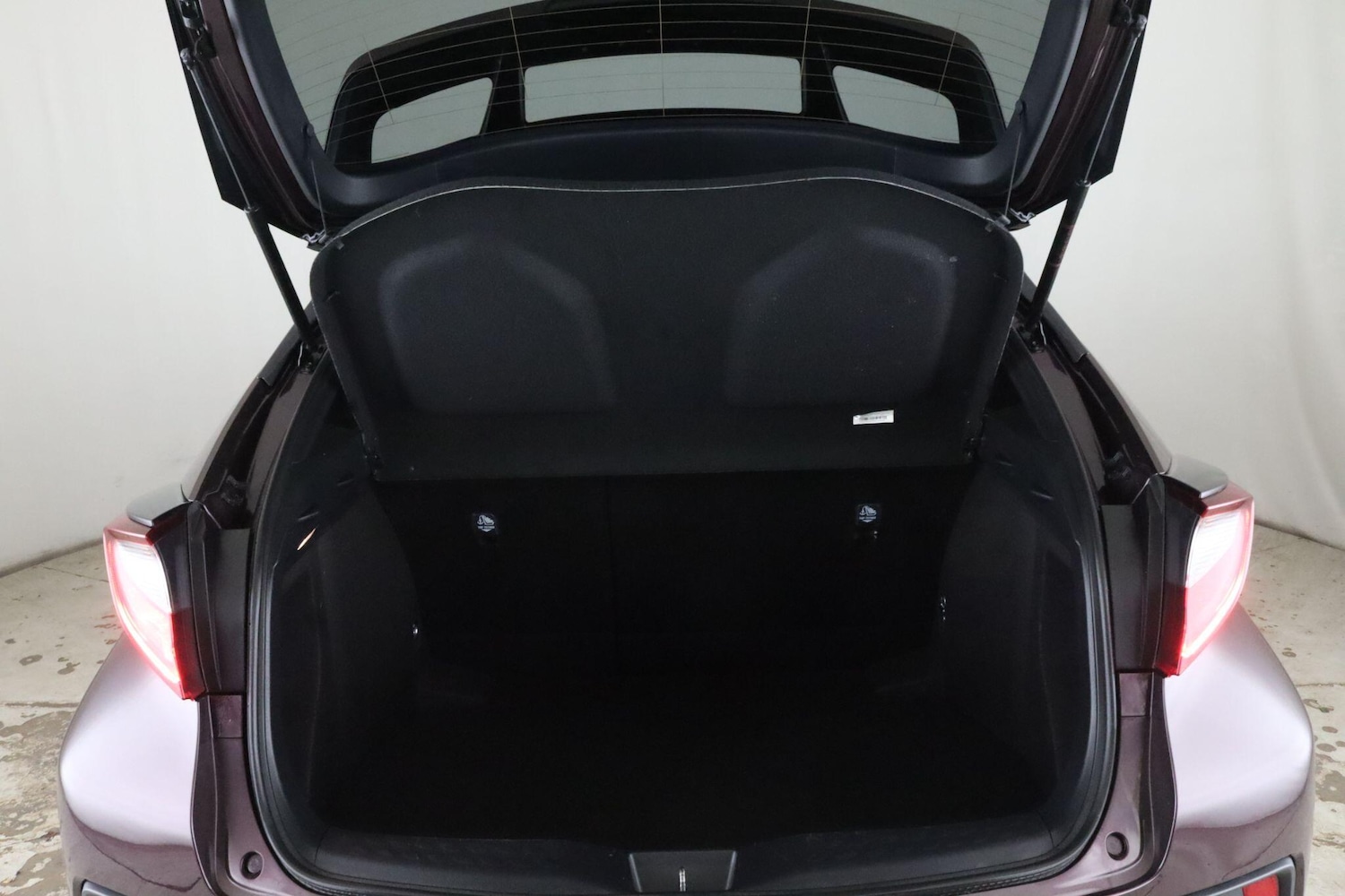 Used Toyota C-HR 2022 for sale - 76283463: Photo 13
