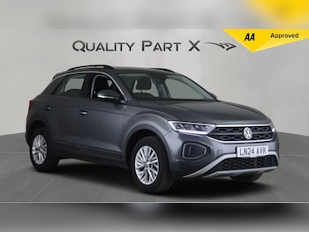 Used Volkswagen T-Roc 2024 for sale - 75431388: Photo