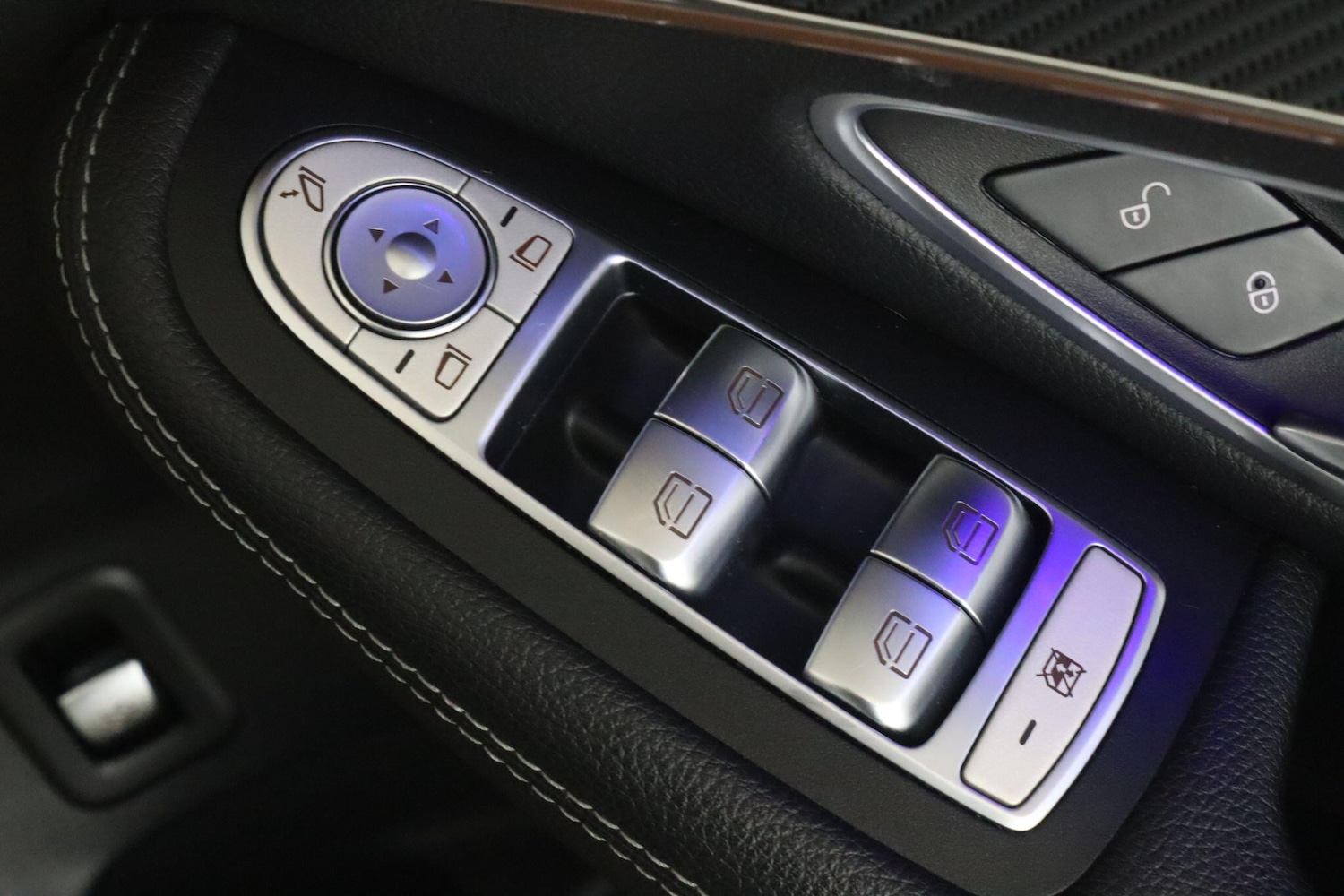 Used Mercedes-Benz EQC 2020 for sale - 77441072: Photo 16